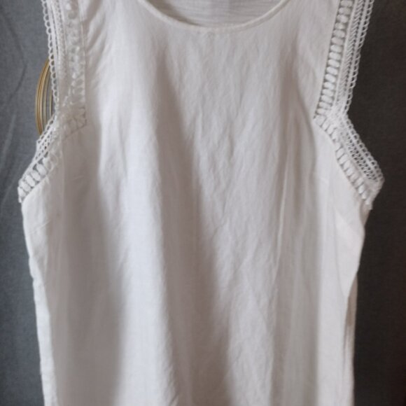 Ann Taylor XL Linen Blend Sleeveless Top | Crochet Trim White Blouse - Picture 3 of 5